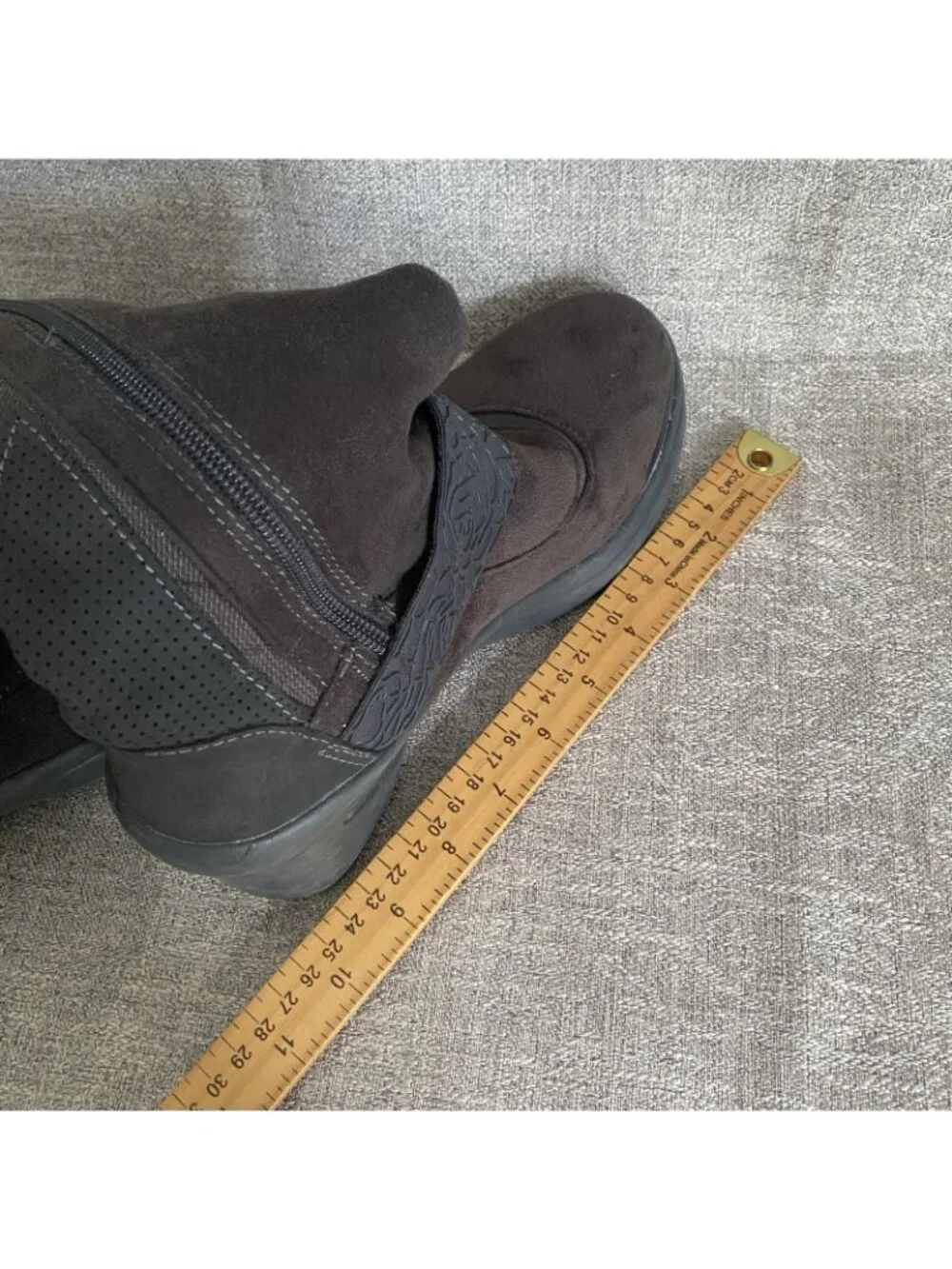 BZees Womens 9M Fabric Euphoria Knee High Boots Gray Suede